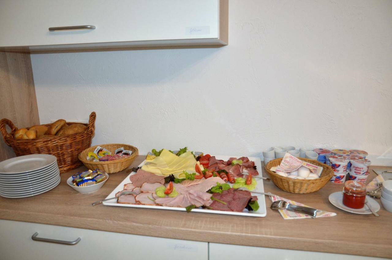 Gaestehaus Am Hochsimmer Ettringen エクステリア 写真
