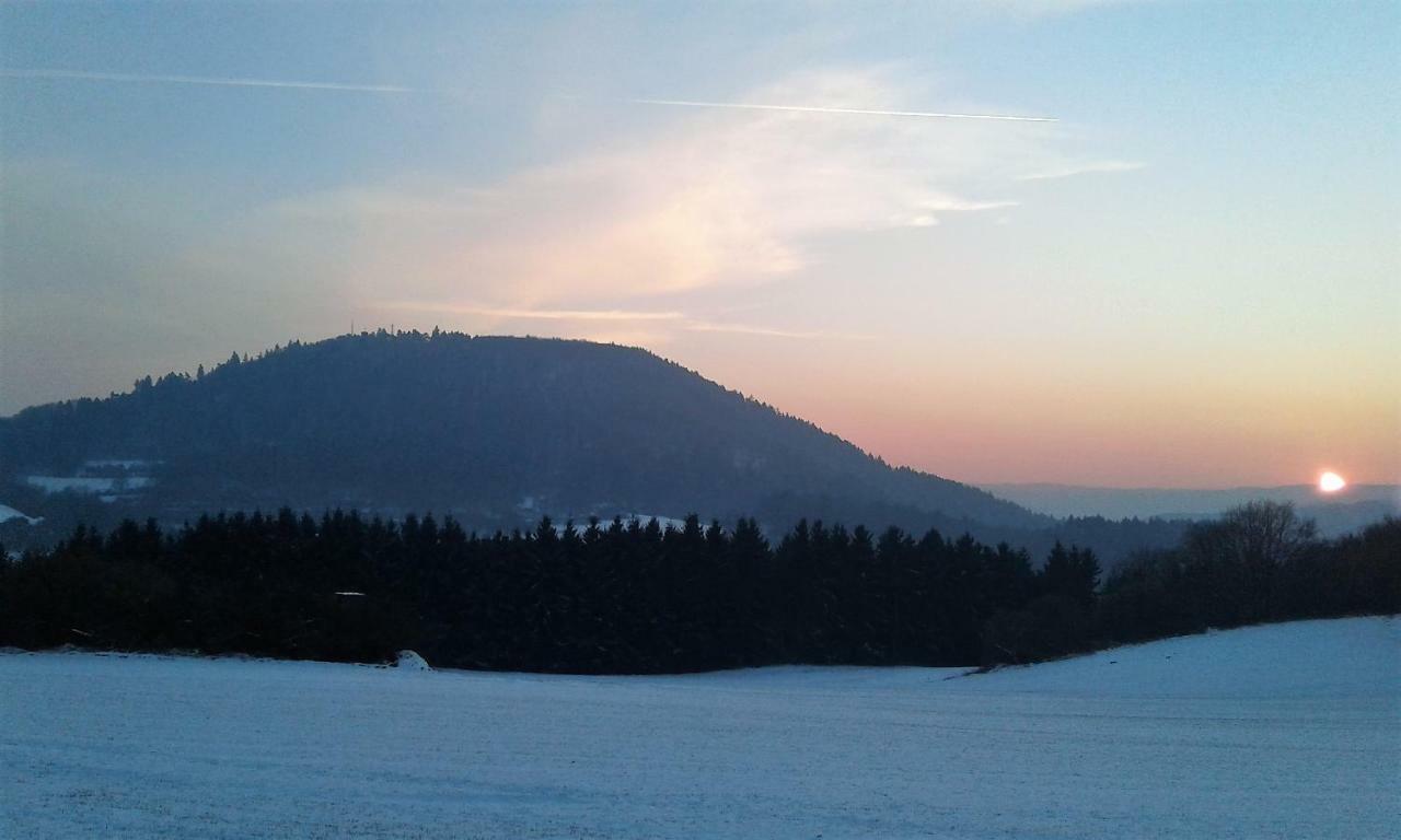 Gaestehaus Am Hochsimmer Ettringen エクステリア 写真